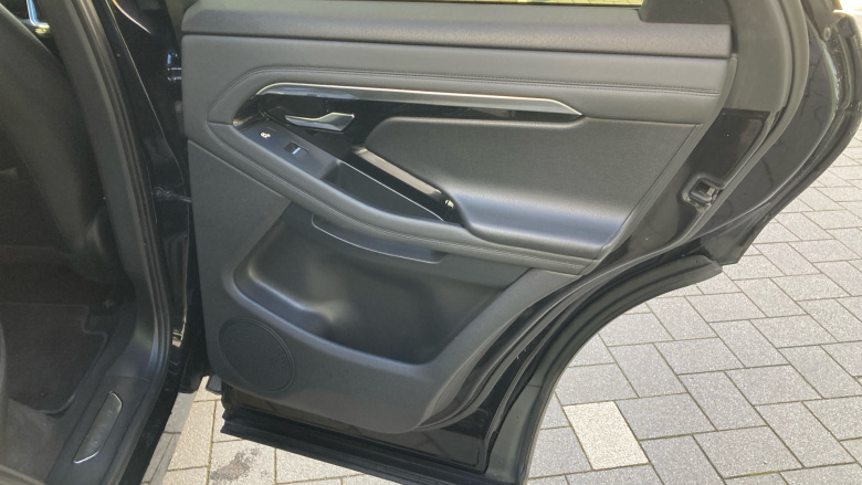 Land Rover Range Rover Evoque 1.5 P300e R-Dynamic SE 5dr Auto Hatchback